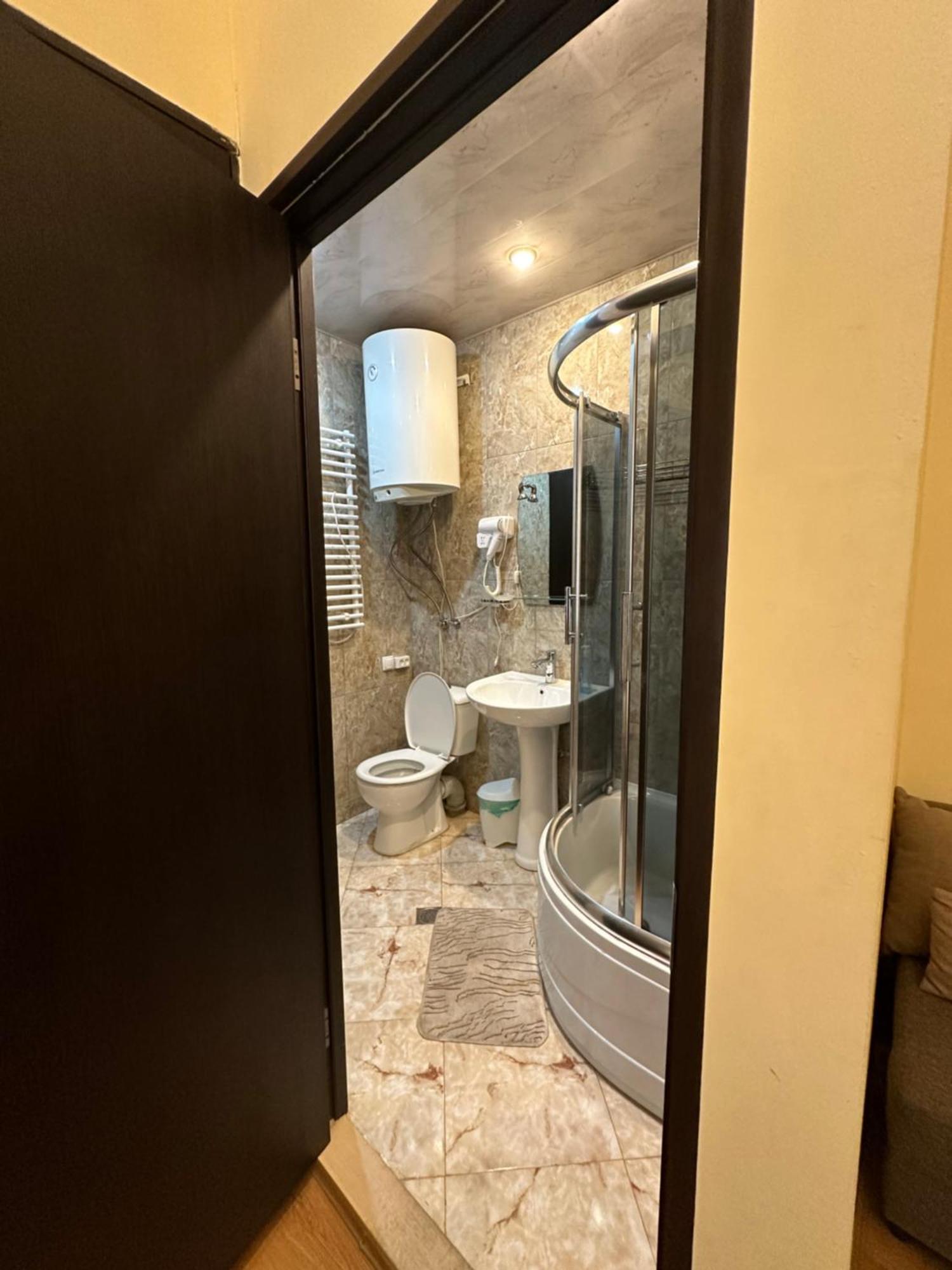 Golden Lion Hotel Sighnaghi Ngoại thất bức ảnh