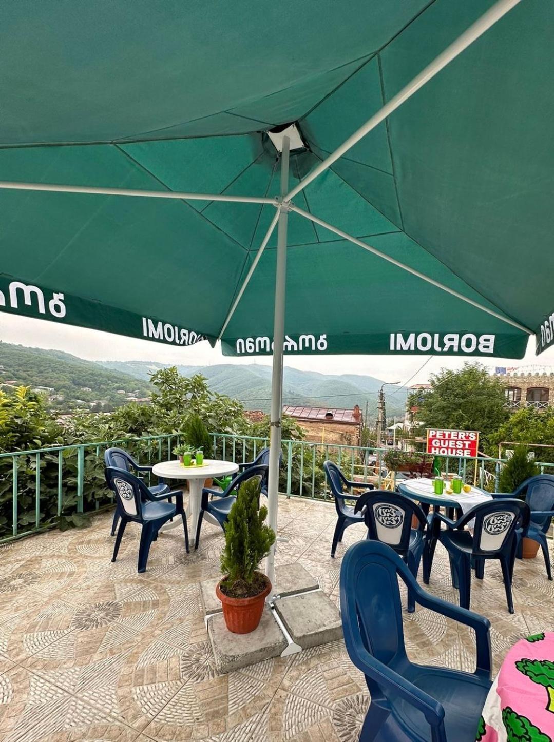 Golden Lion Hotel Sighnaghi Ngoại thất bức ảnh